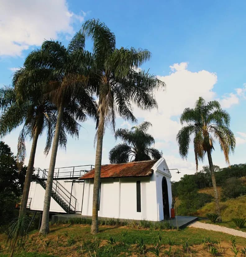 Capela na Fazenda Cósmica