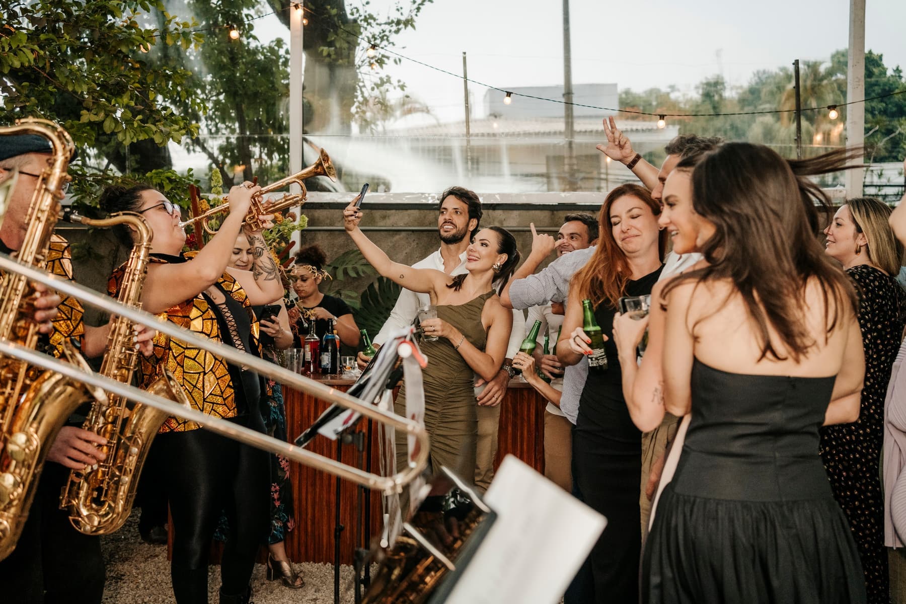 Fanfarra animando casamento na Cósmica